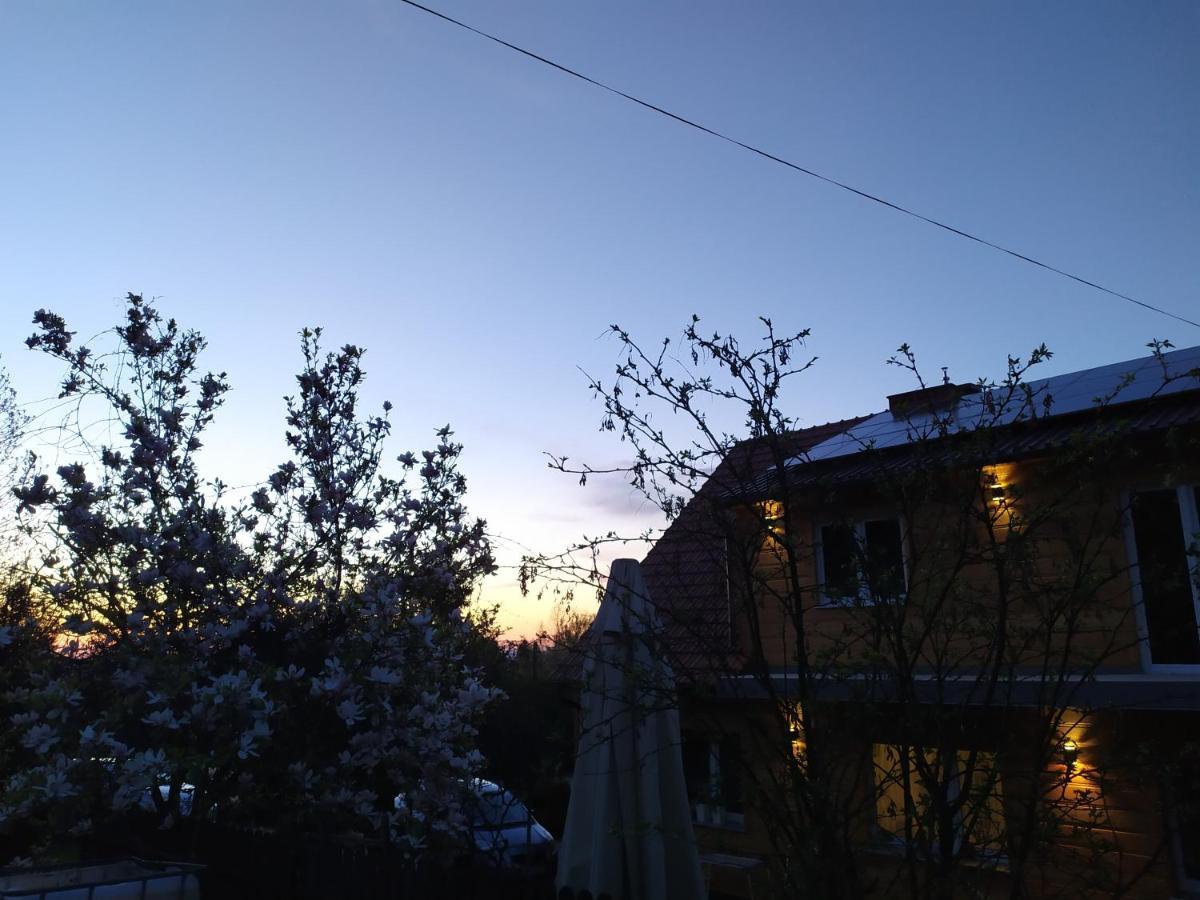 Noclegi Lesniczowka W Lanckoronie Lanckorona Buitenkant foto